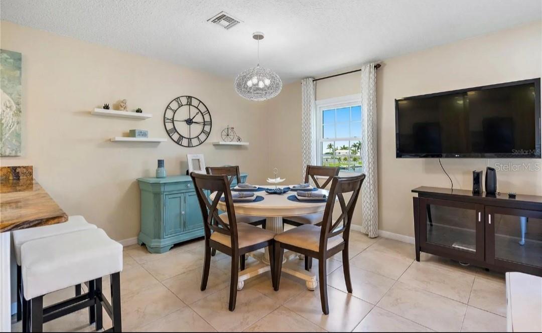 Image 13 of 48 For 4712 Beach Drive Se C