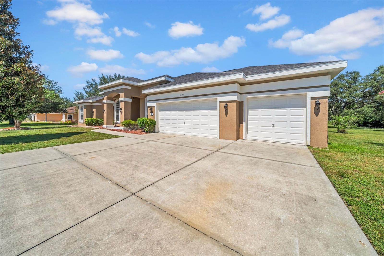 Image 9 of 73 For 10177 Deer Street