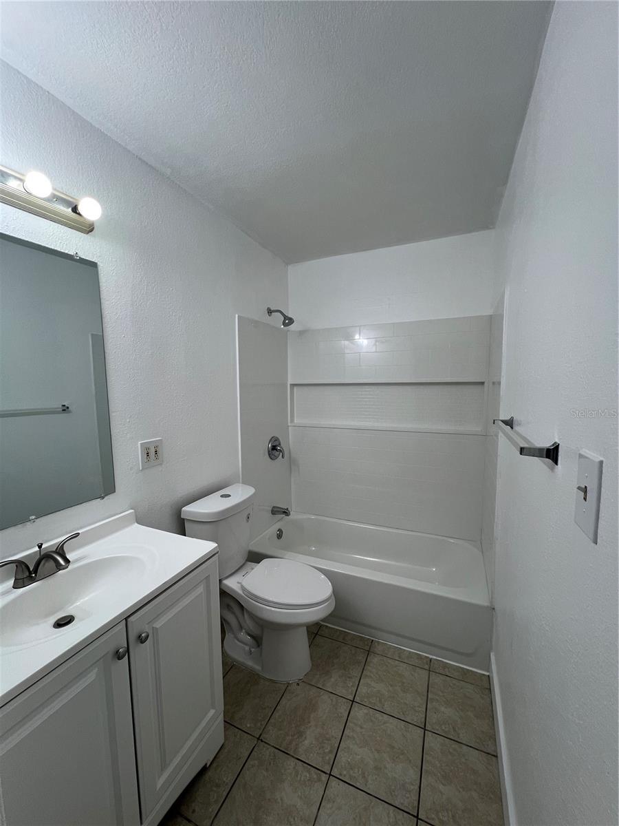 Image 5 of 9 For 8922 El Portal Drive
