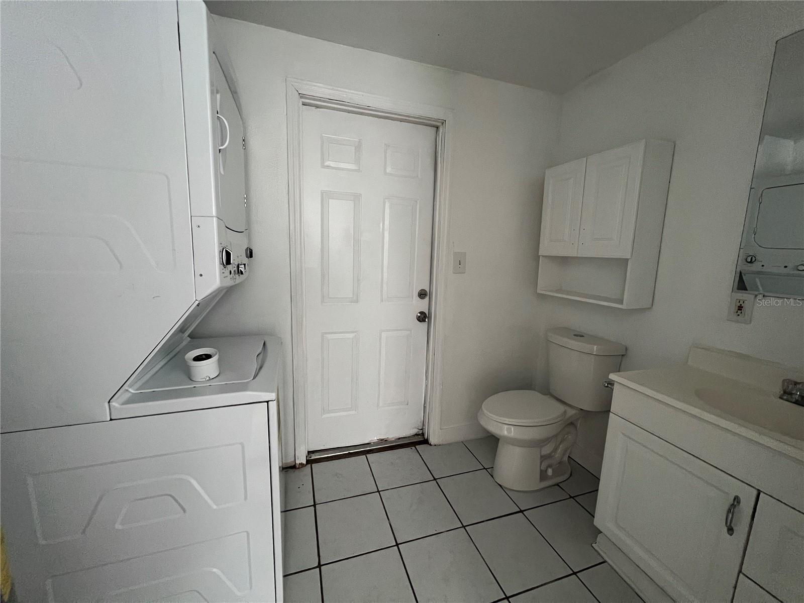 Image 7 of 9 For 8922 El Portal Drive