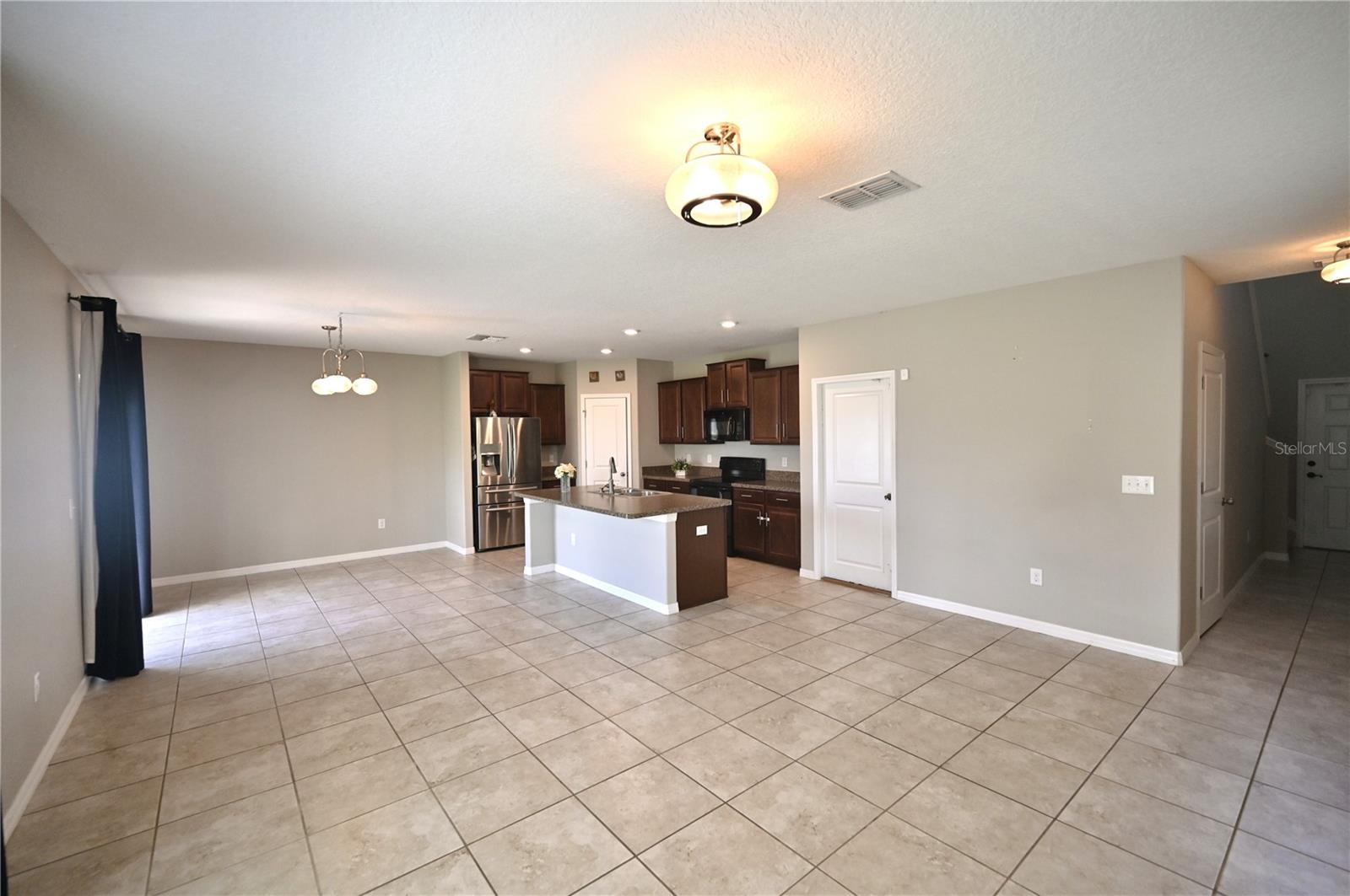 Image 12 of 42 For 4914 Reflecting Pond Circle