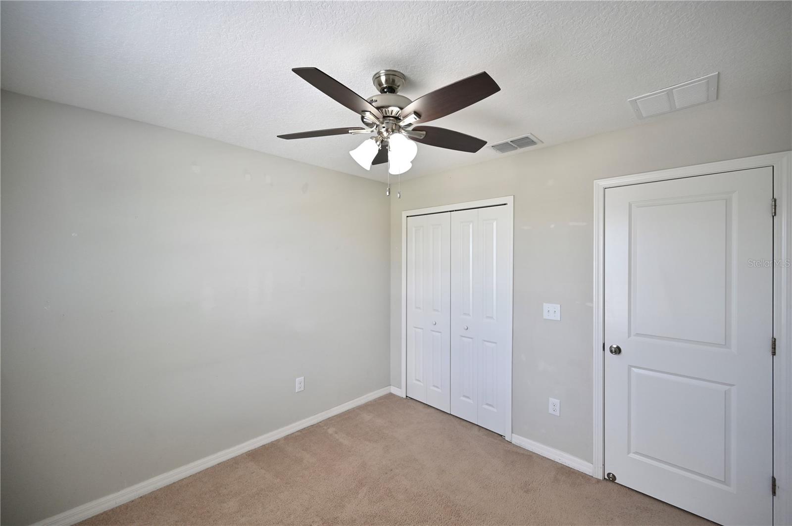 Image 27 of 42 For 4914 Reflecting Pond Circle