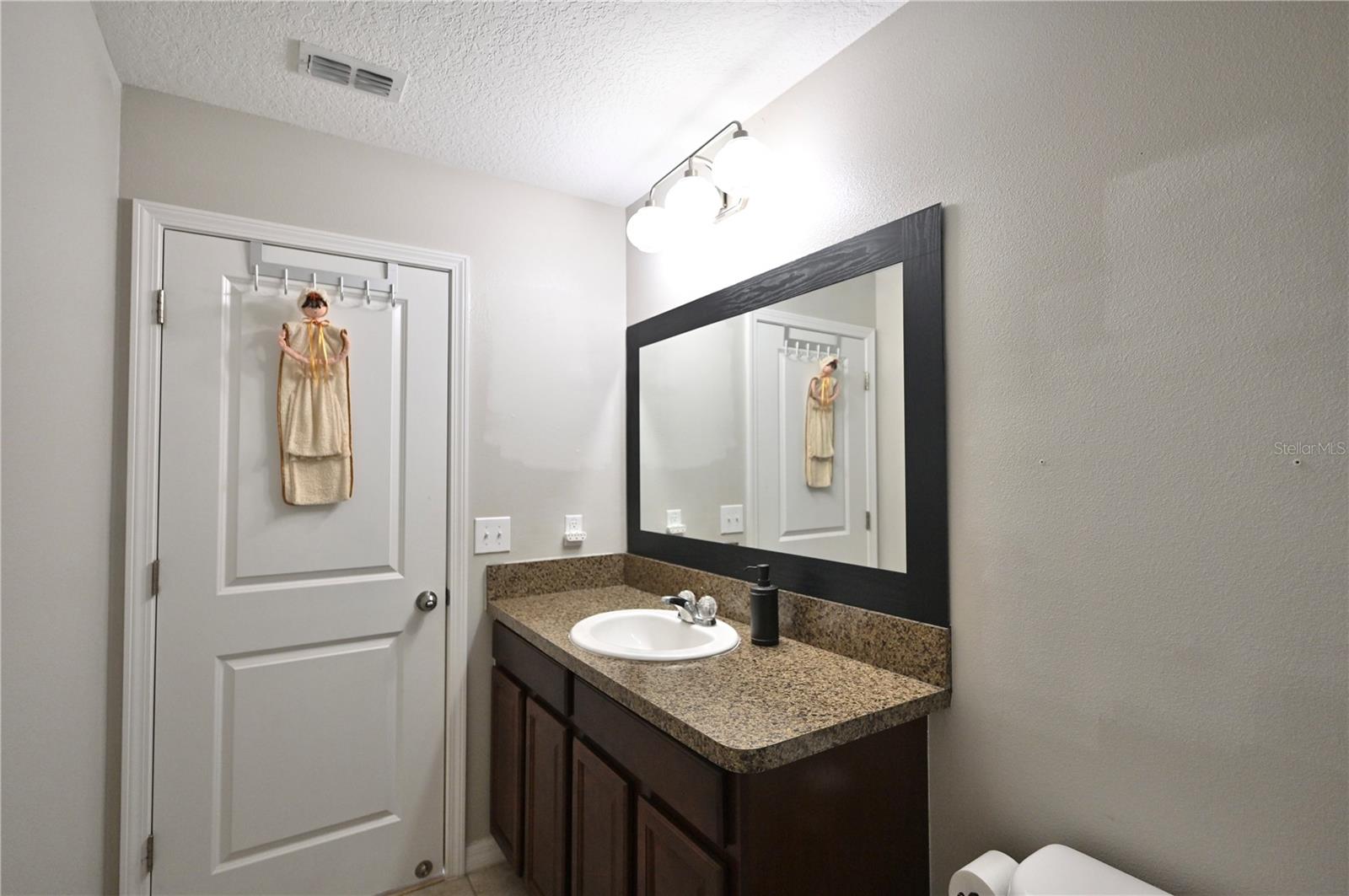 Image 31 of 42 For 4914 Reflecting Pond Circle