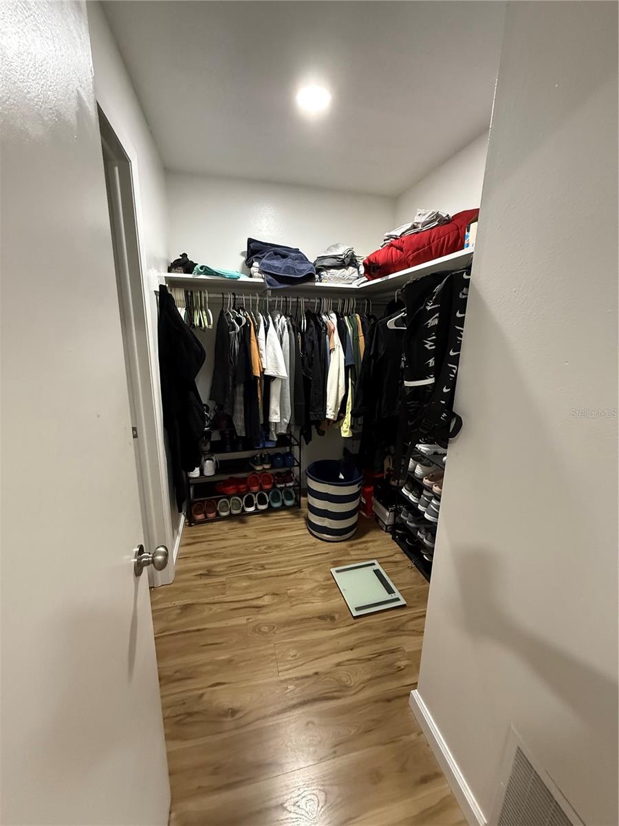 Image 9 of 15 For 206 Caryl Way 1