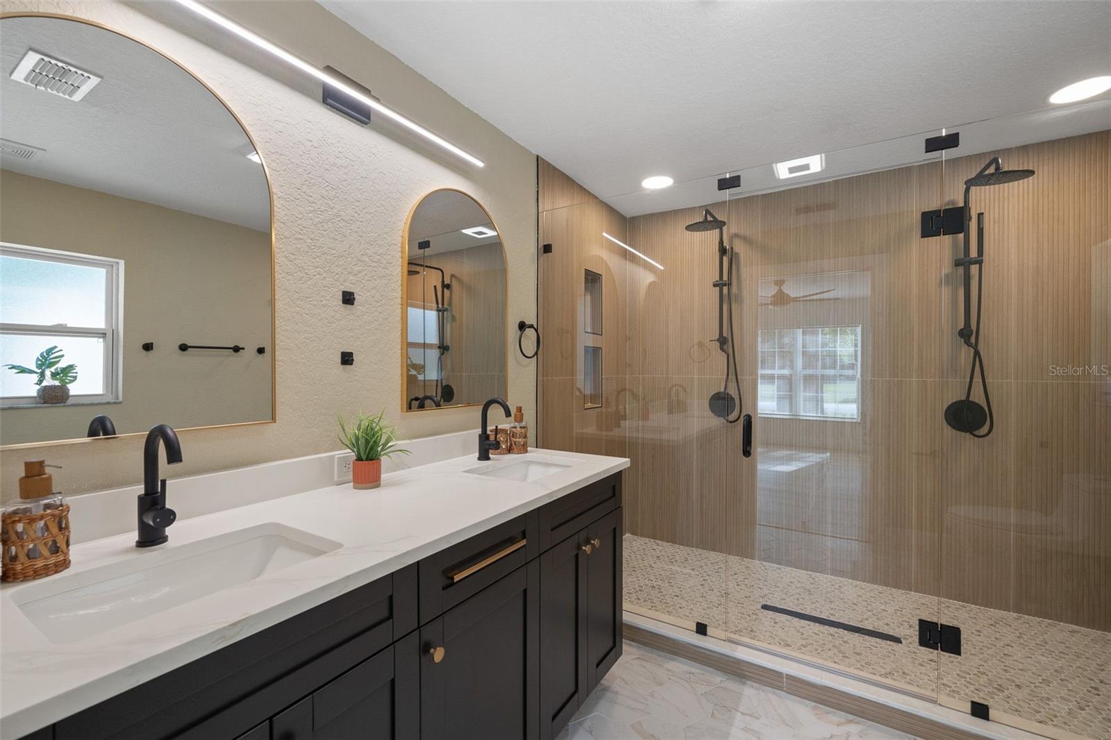 Image 21 of 50 For 8270 Cresap Street