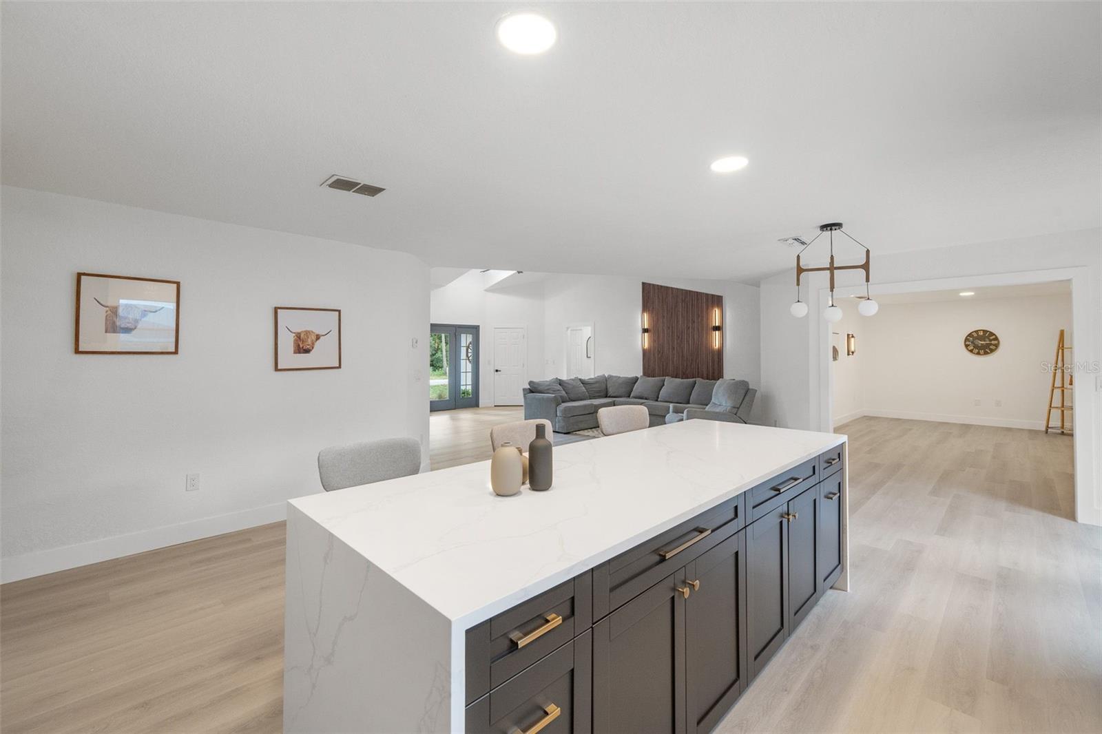 Image 31 of 50 For 8270 Cresap Street