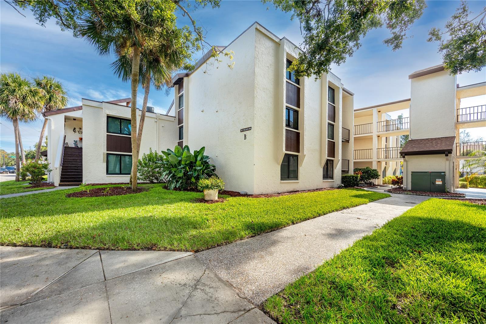 Image 31 of 32 For 2207 Belleair Road B4