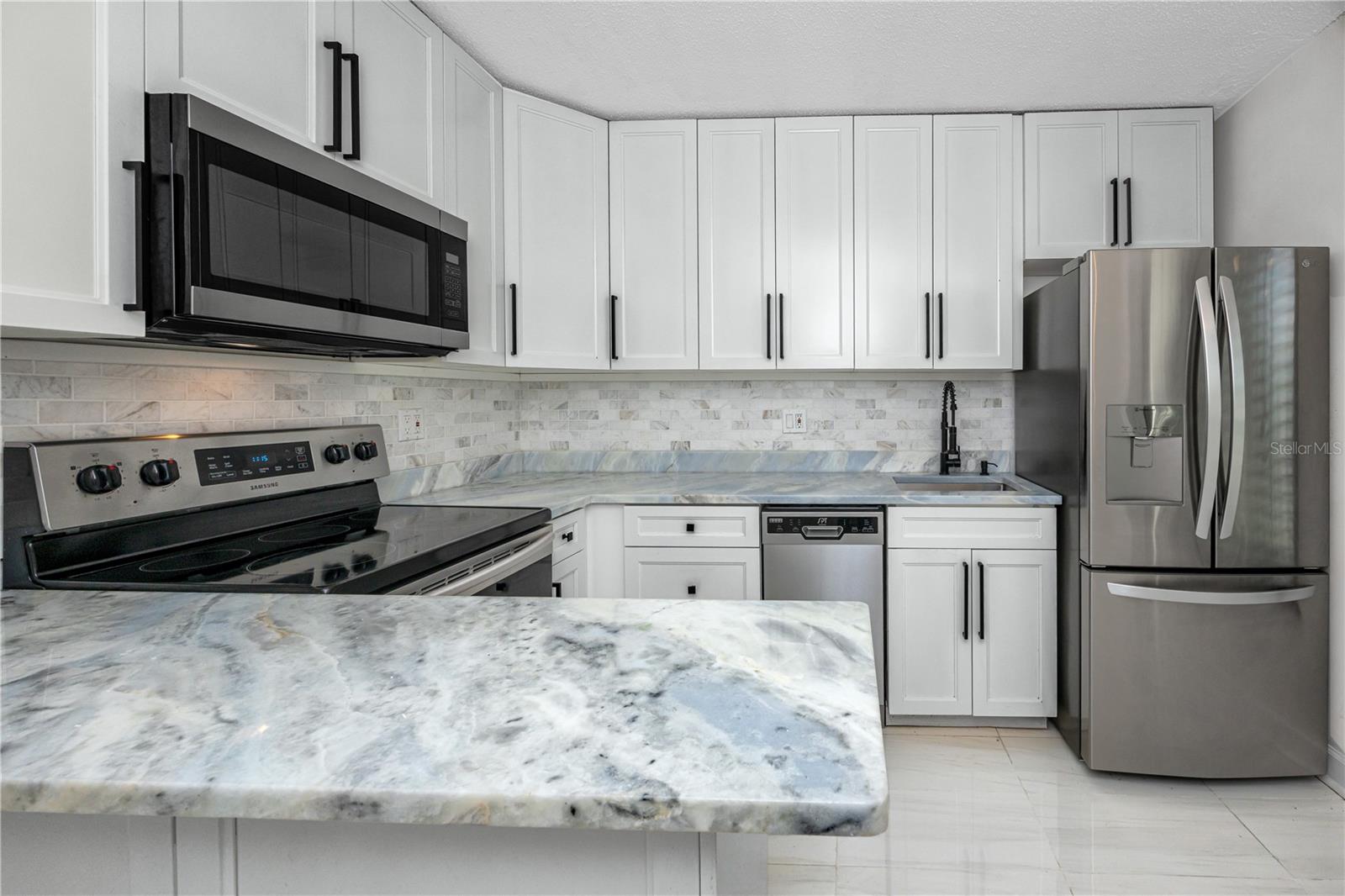 Image 5 of 32 For 2207 Belleair Road B4