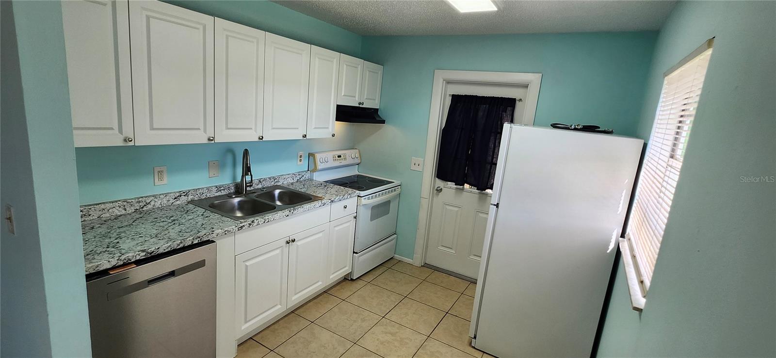 Image 2 of 26 For 2254 19th Avenue Sw