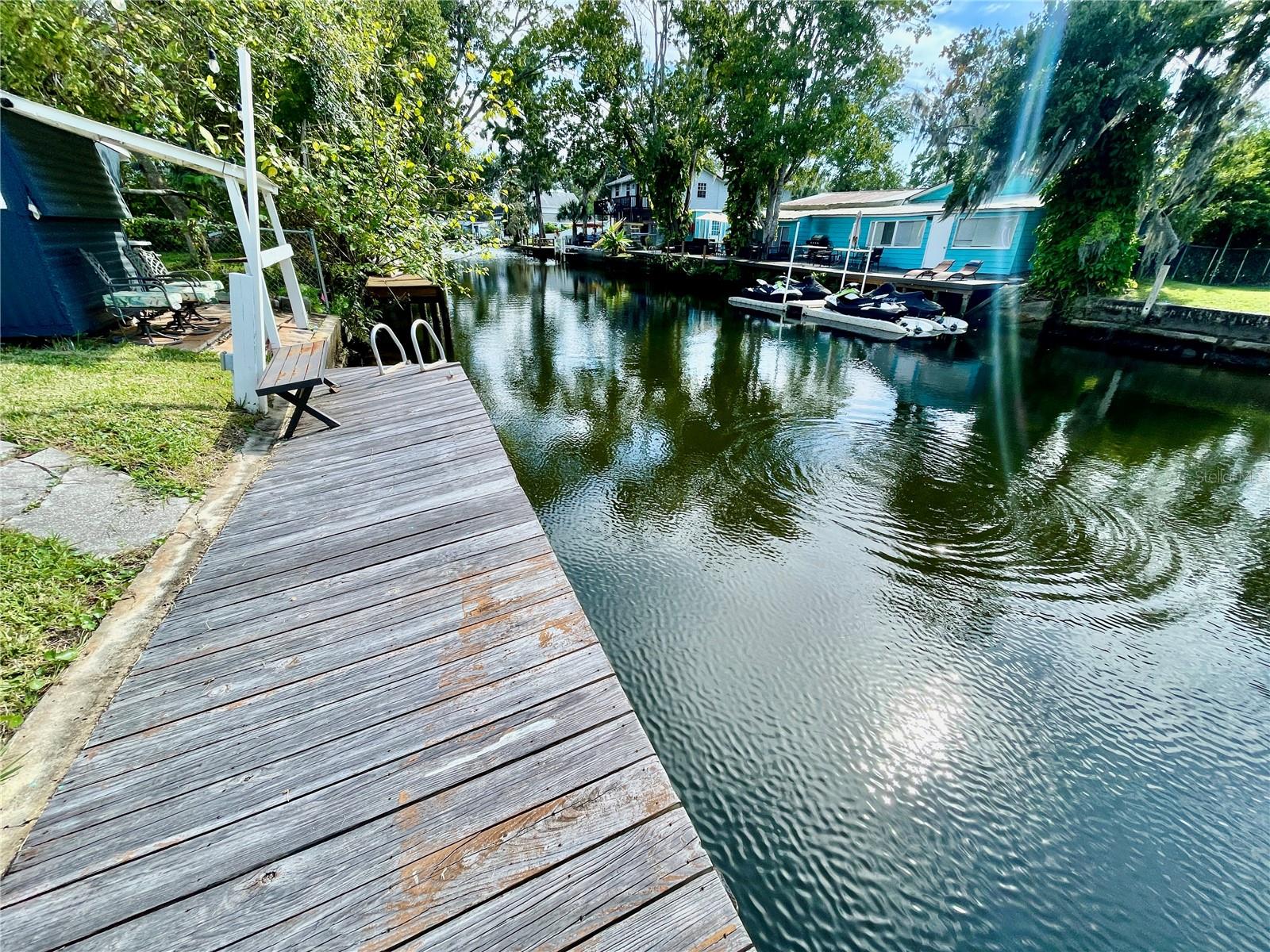 Listing photo id 21 for 7281 Aberdeen Court