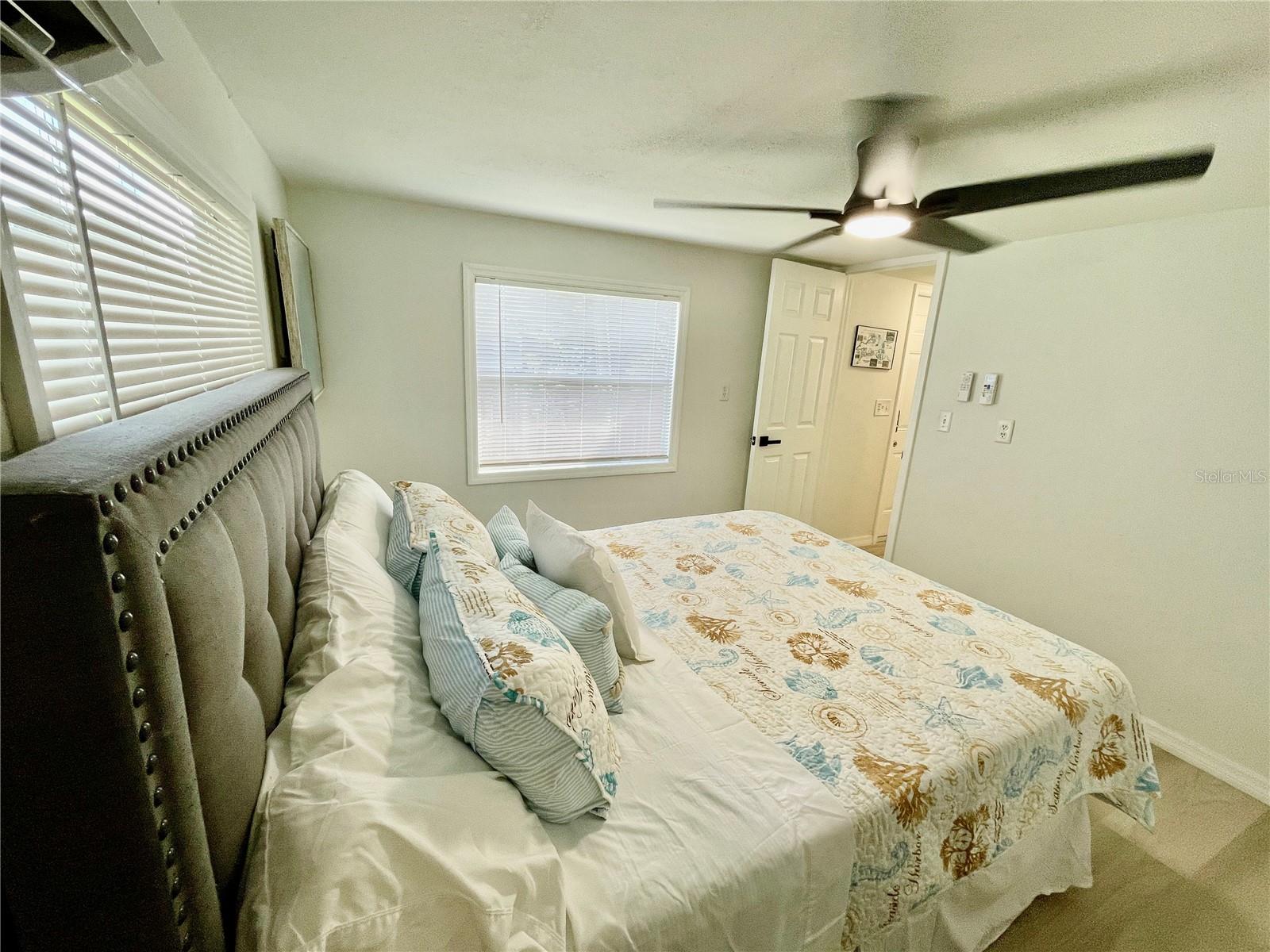 Listing photo id 27 for 7281 Aberdeen Court