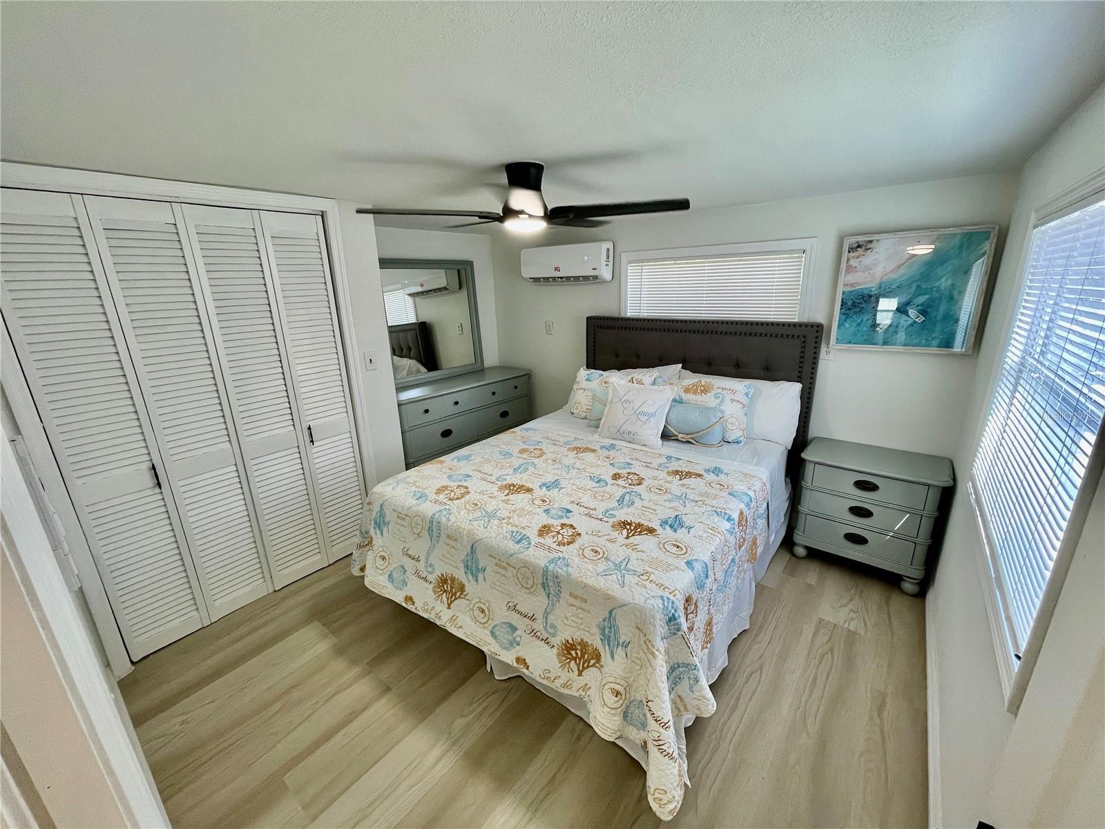 Listing photo id 28 for 7281 Aberdeen Court