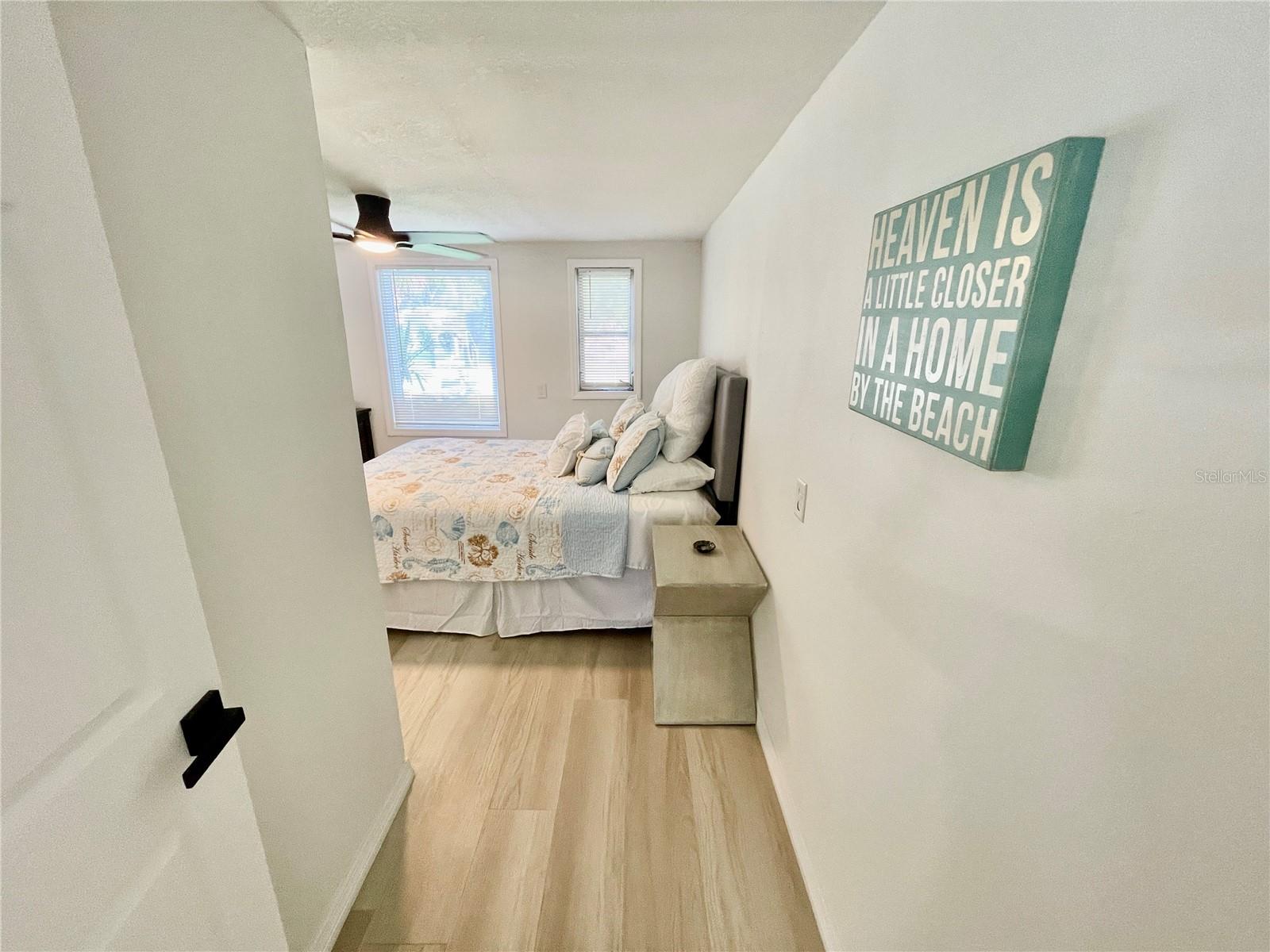 Listing photo id 2 for 7281 Aberdeen Court