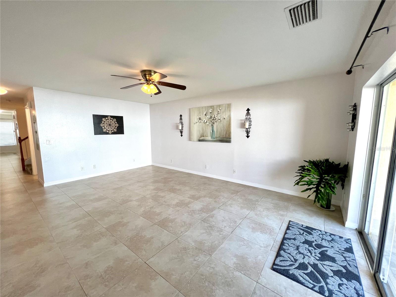 Image 7 of 20 For 207 Penmark Stone Place