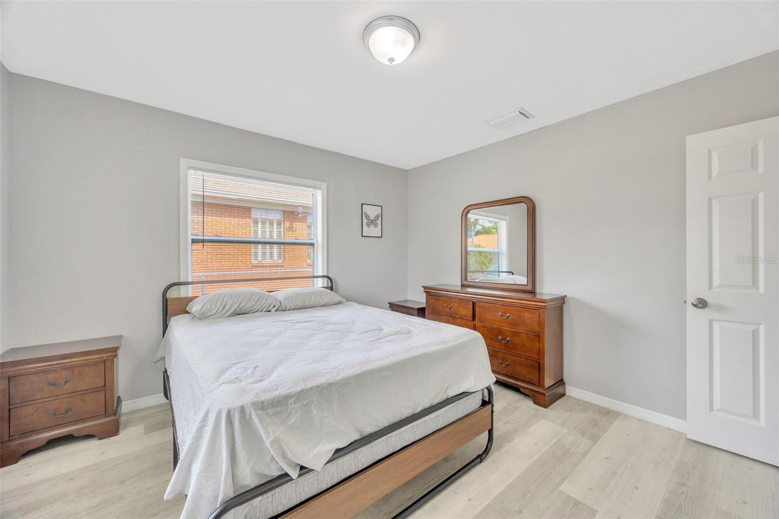 Image 41 of 49 For 701 Adalee Street
