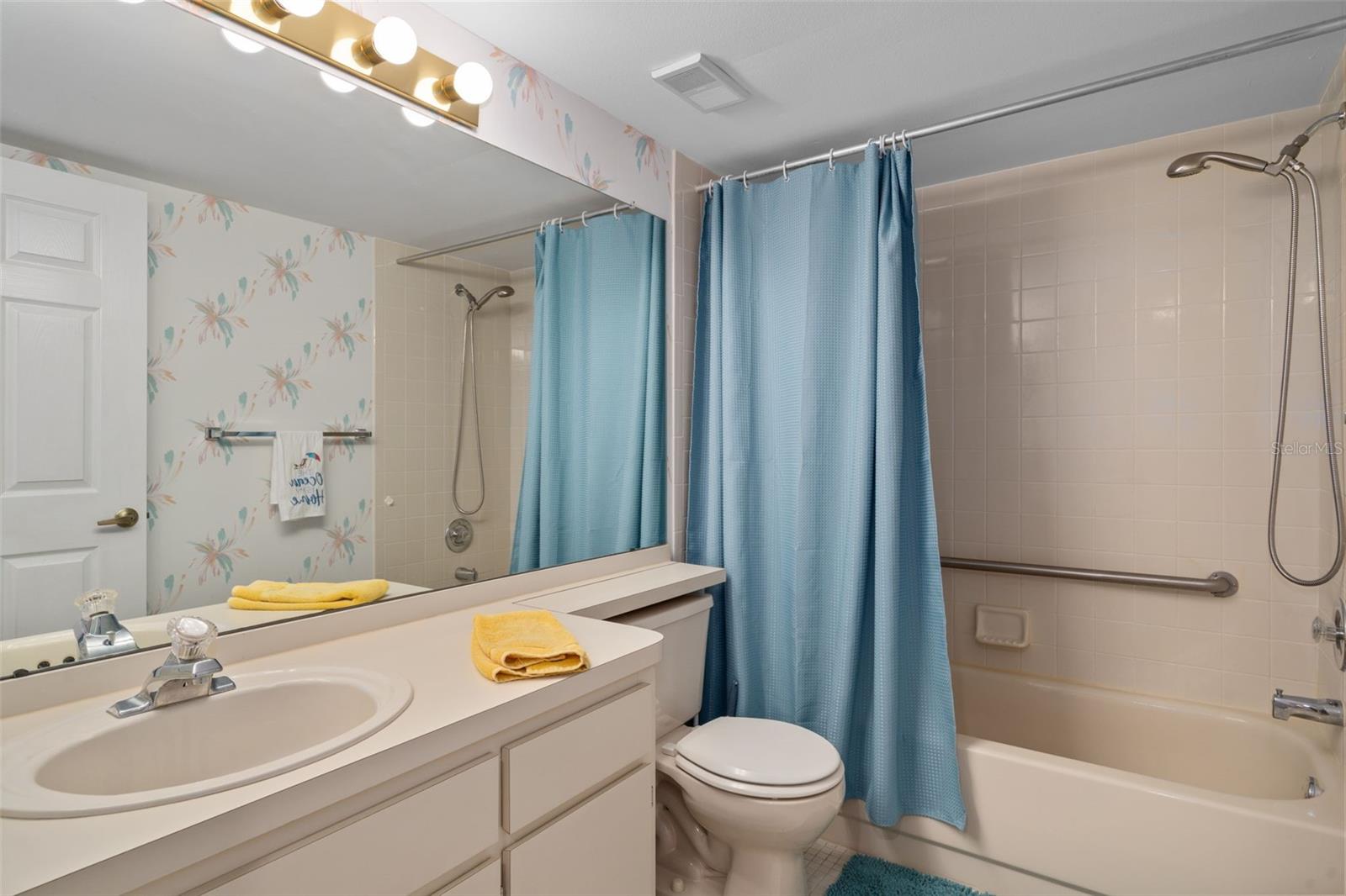 Image 19 of 45 For 2231 Utopian Drive E 217