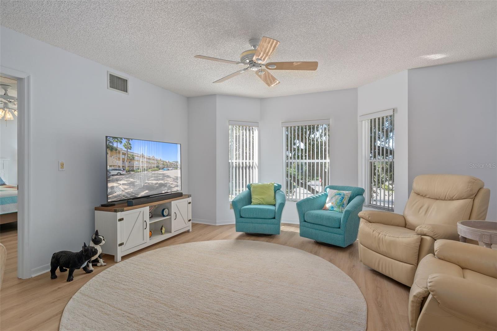Image 4 of 45 For 2231 Utopian Drive E 217