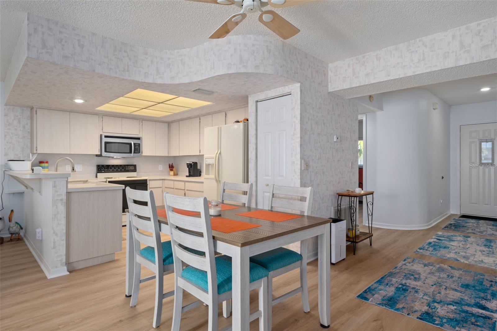 Image 6 of 45 For 2231 Utopian Drive E 217