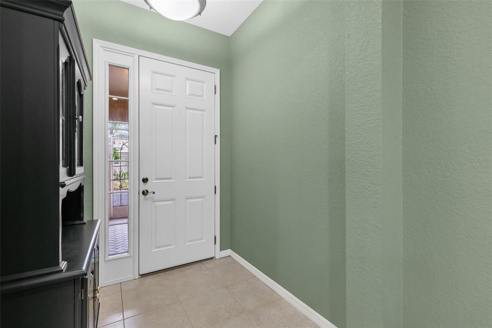 Image 9 of 64 For 2404 Kensington Greens Drive