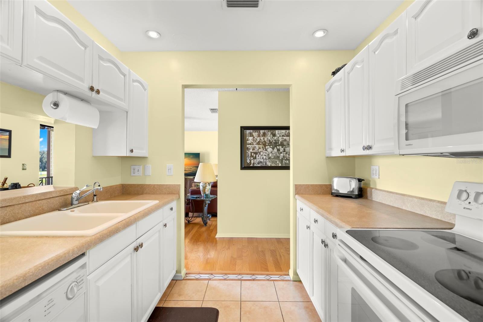 Image 13 of 36 For 412 Moorings Cove Drive 7h