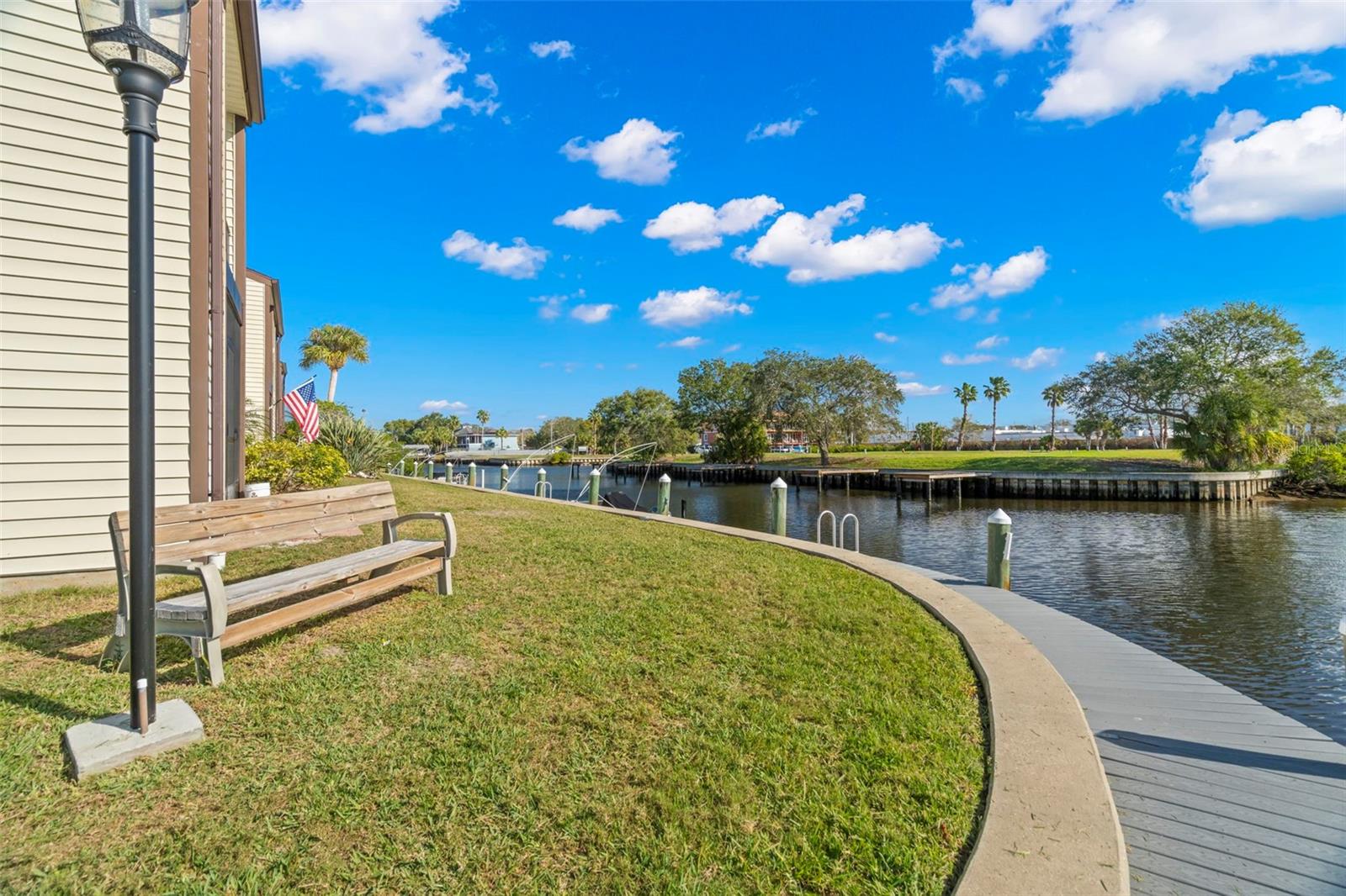 Image 25 of 36 For 412 Moorings Cove Drive 7h