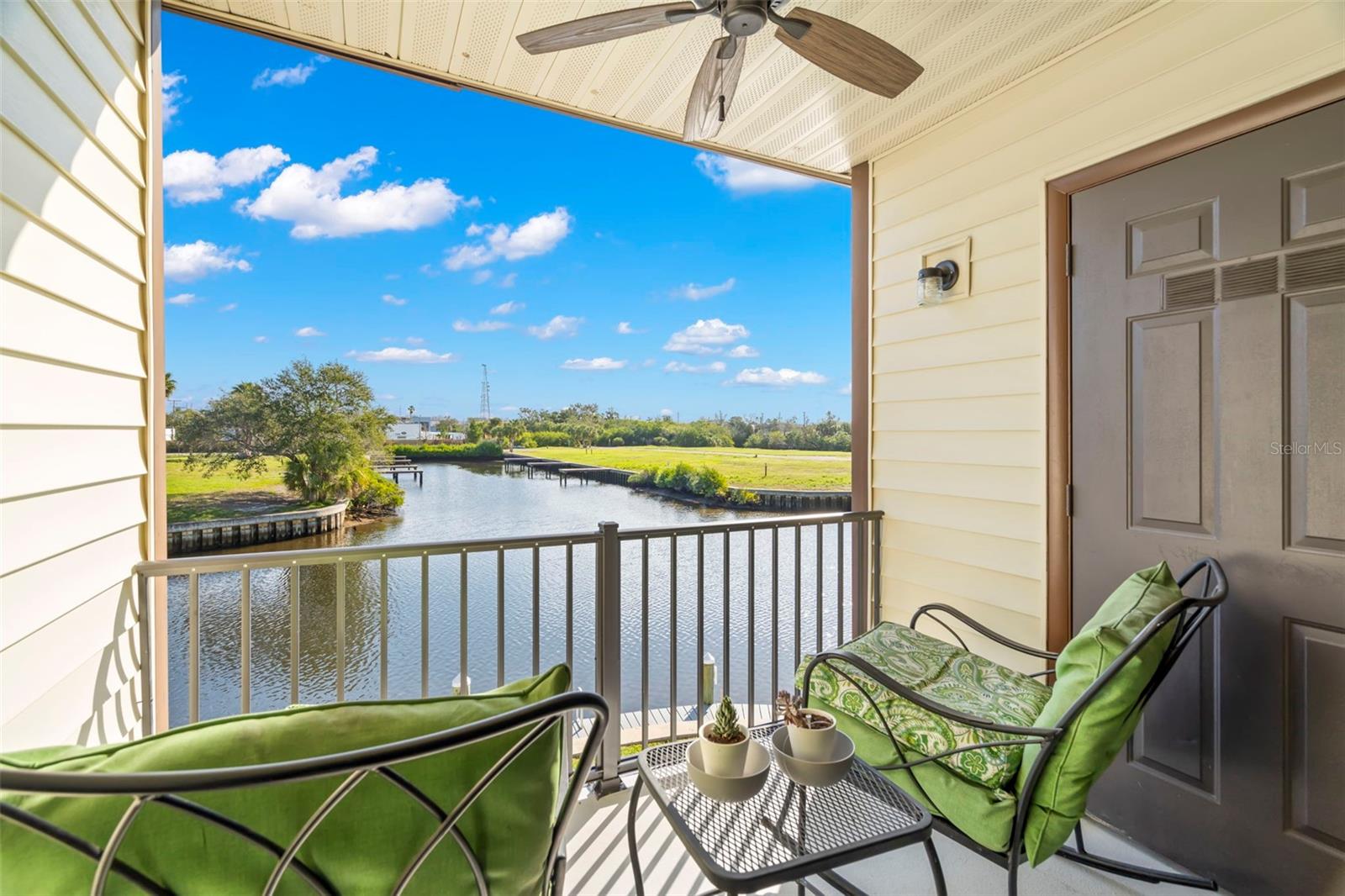Image 7 of 36 For 412 Moorings Cove Drive 7h