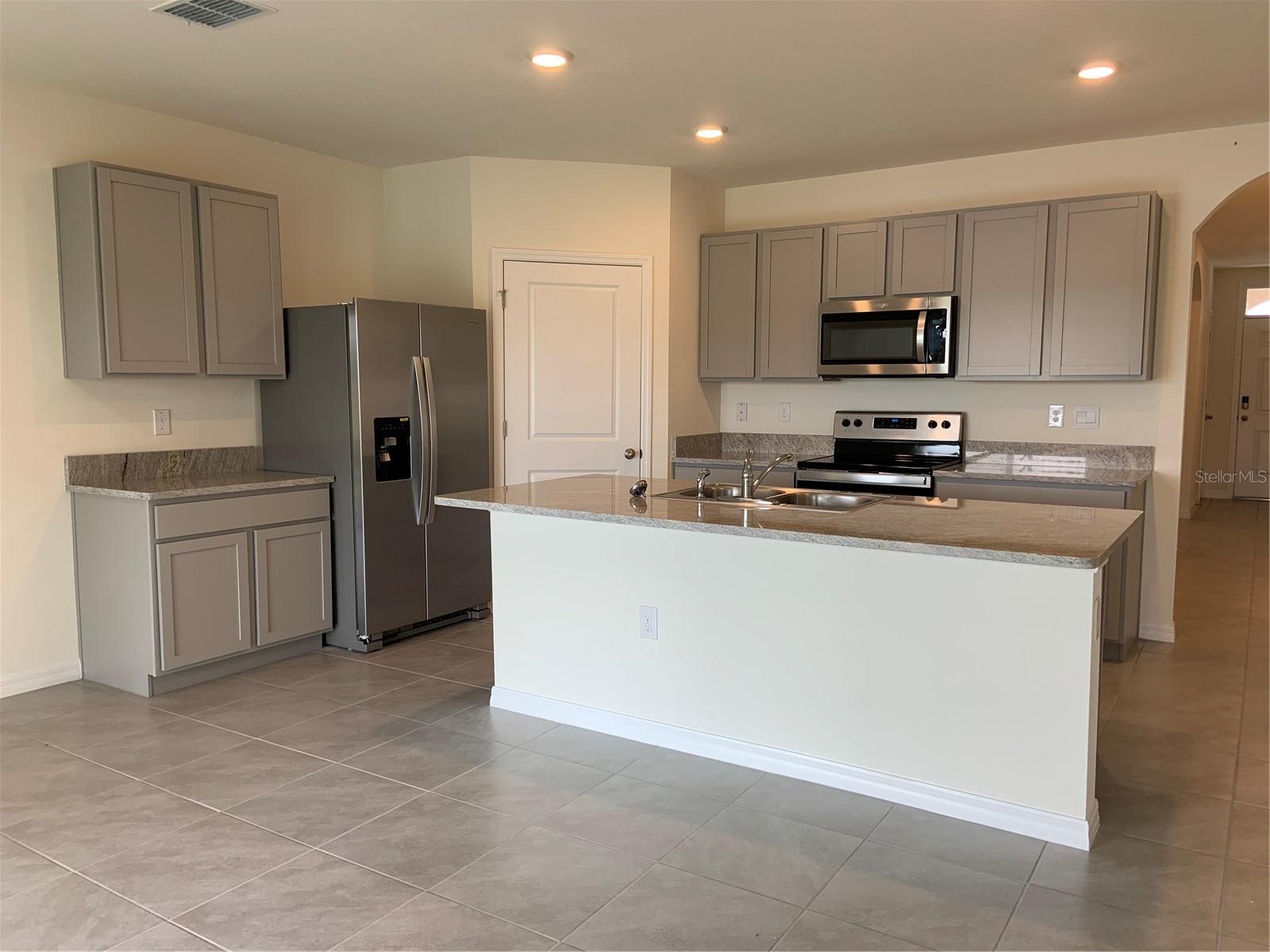 Image 2 of 11 For 33327 Hamilton Hill Lane