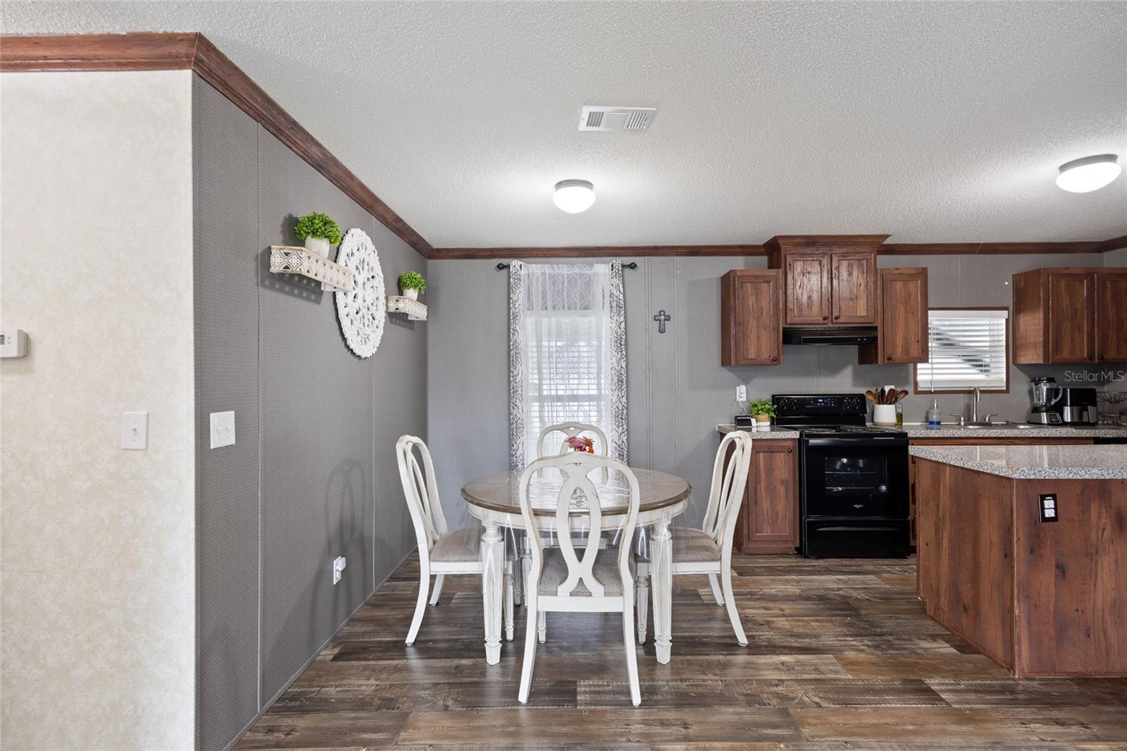 Image 6 of 23 For 4490 Lower Meadow Road