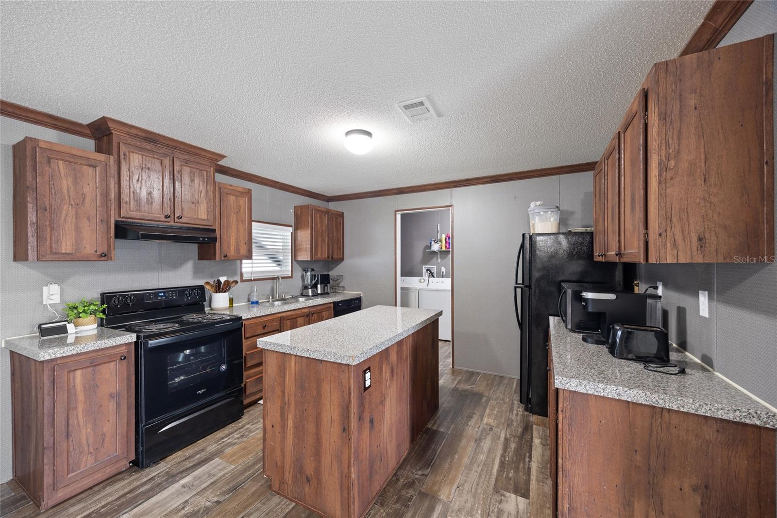 Image 7 of 23 For 4490 Lower Meadow Road