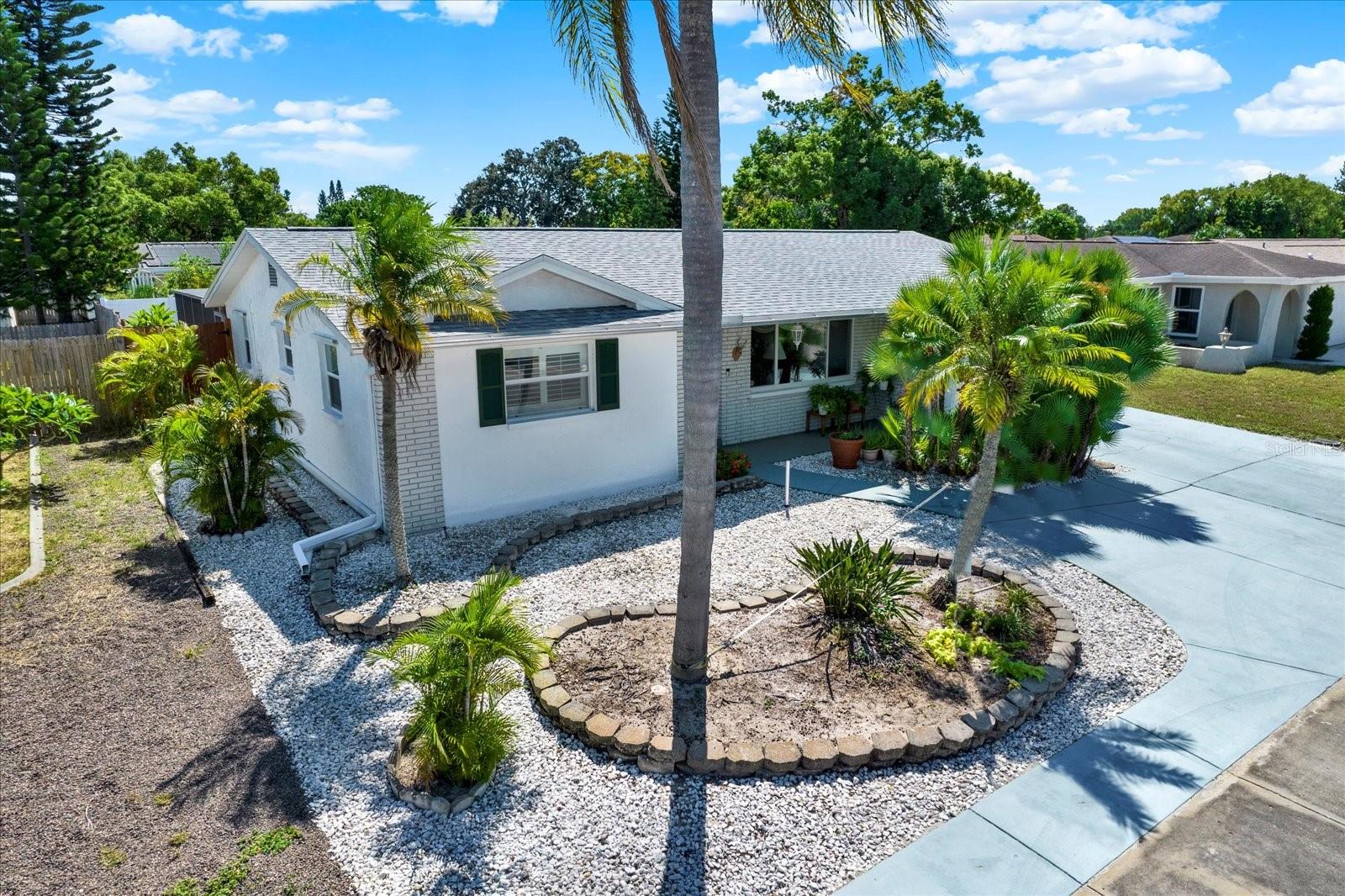 Listing photo id 16 for 9024 Lido Lane