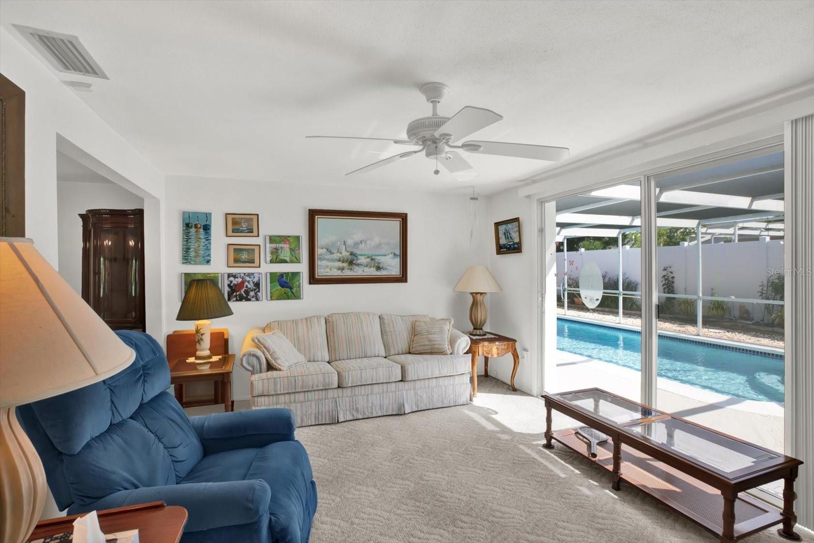 Listing photo id 7 for 9024 Lido Lane
