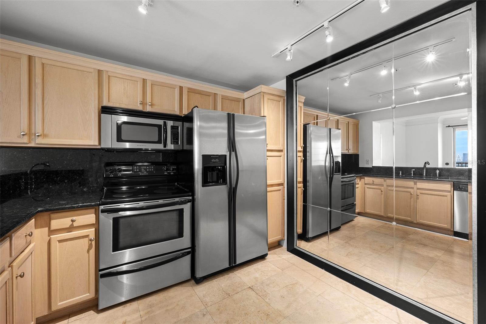 Image 10 of 67 For 345 Bayshore Boulevard 1805