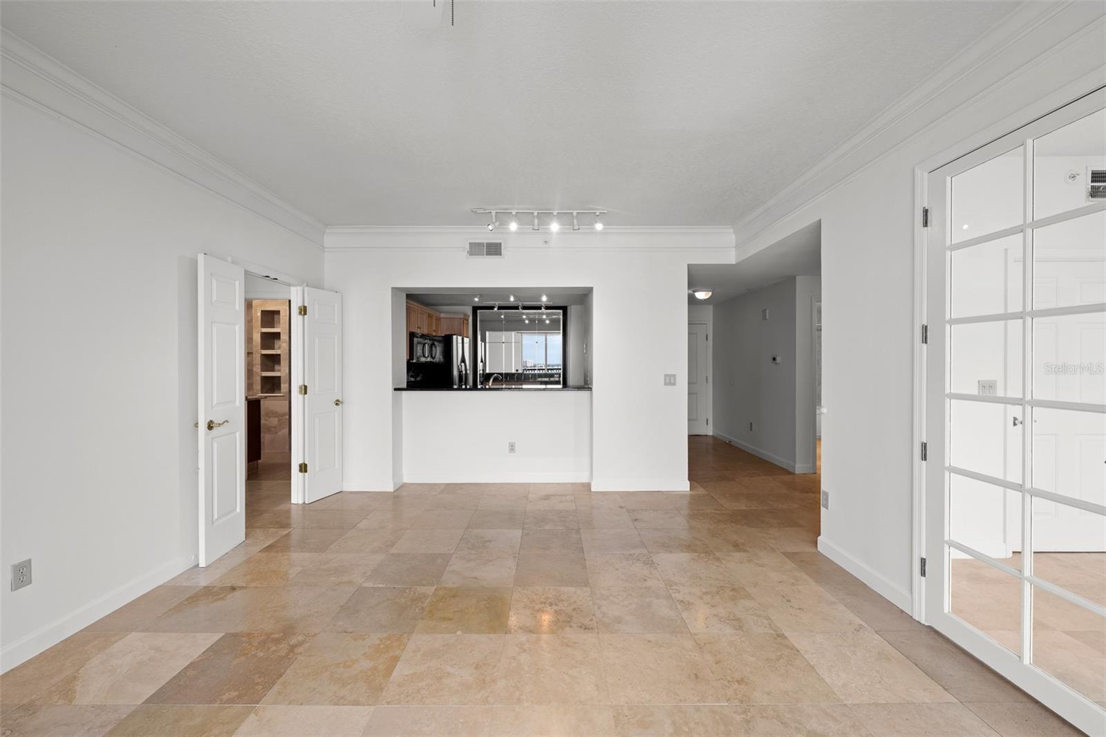 Image 15 of 67 For 345 Bayshore Boulevard 1805