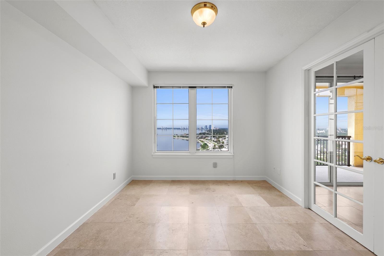 Image 18 of 67 For 345 Bayshore Boulevard 1805