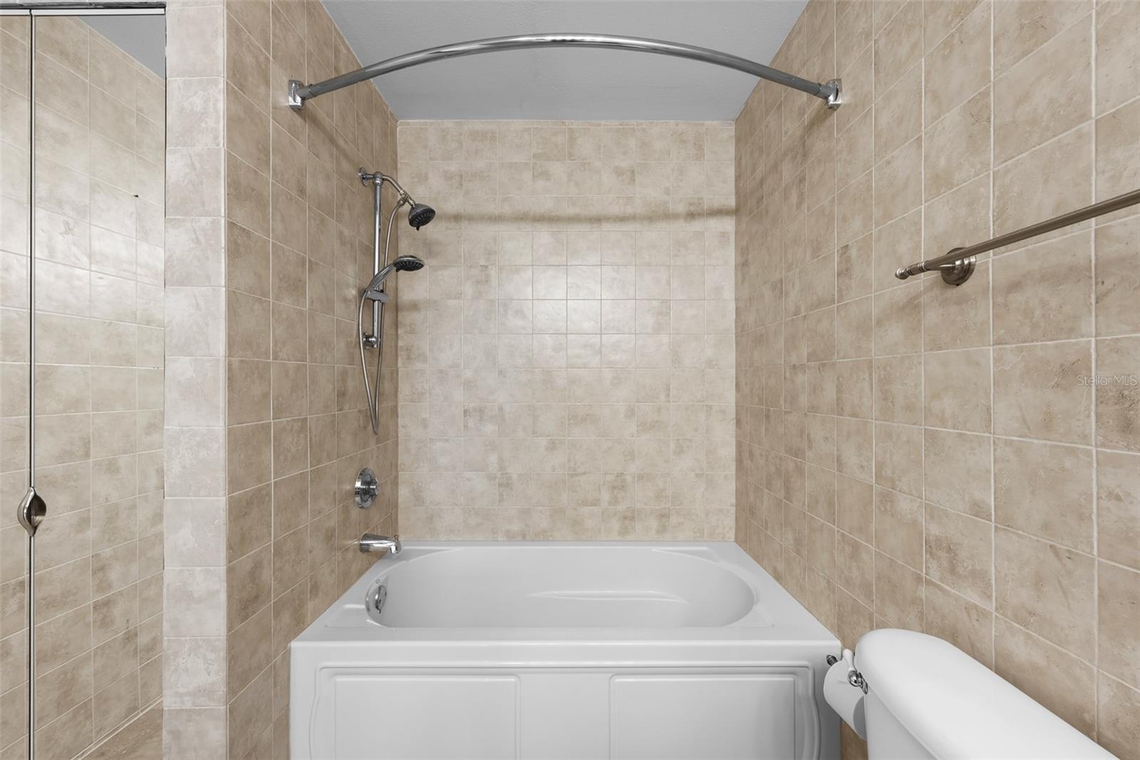 Image 38 of 67 For 345 Bayshore Boulevard 1805