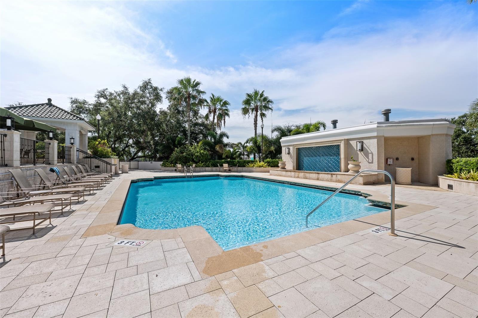 Image 53 of 67 For 345 Bayshore Boulevard 1805