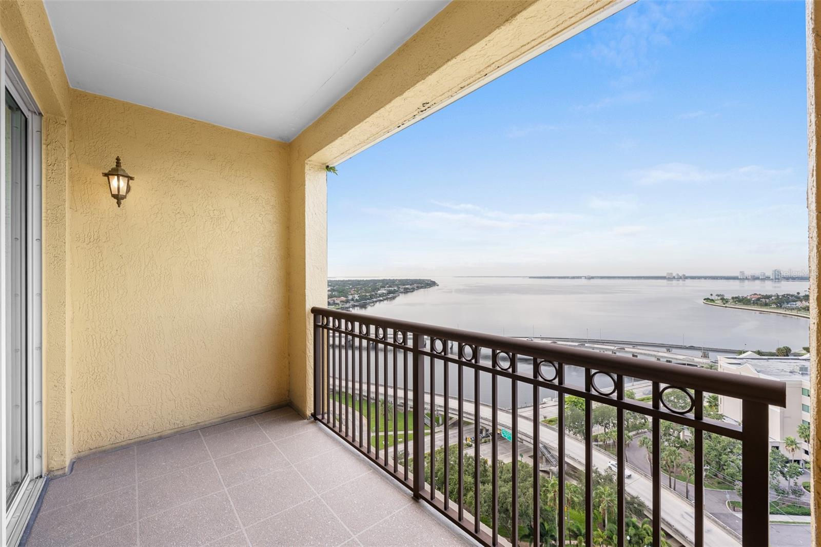 Image 6 of 67 For 345 Bayshore Boulevard 1805
