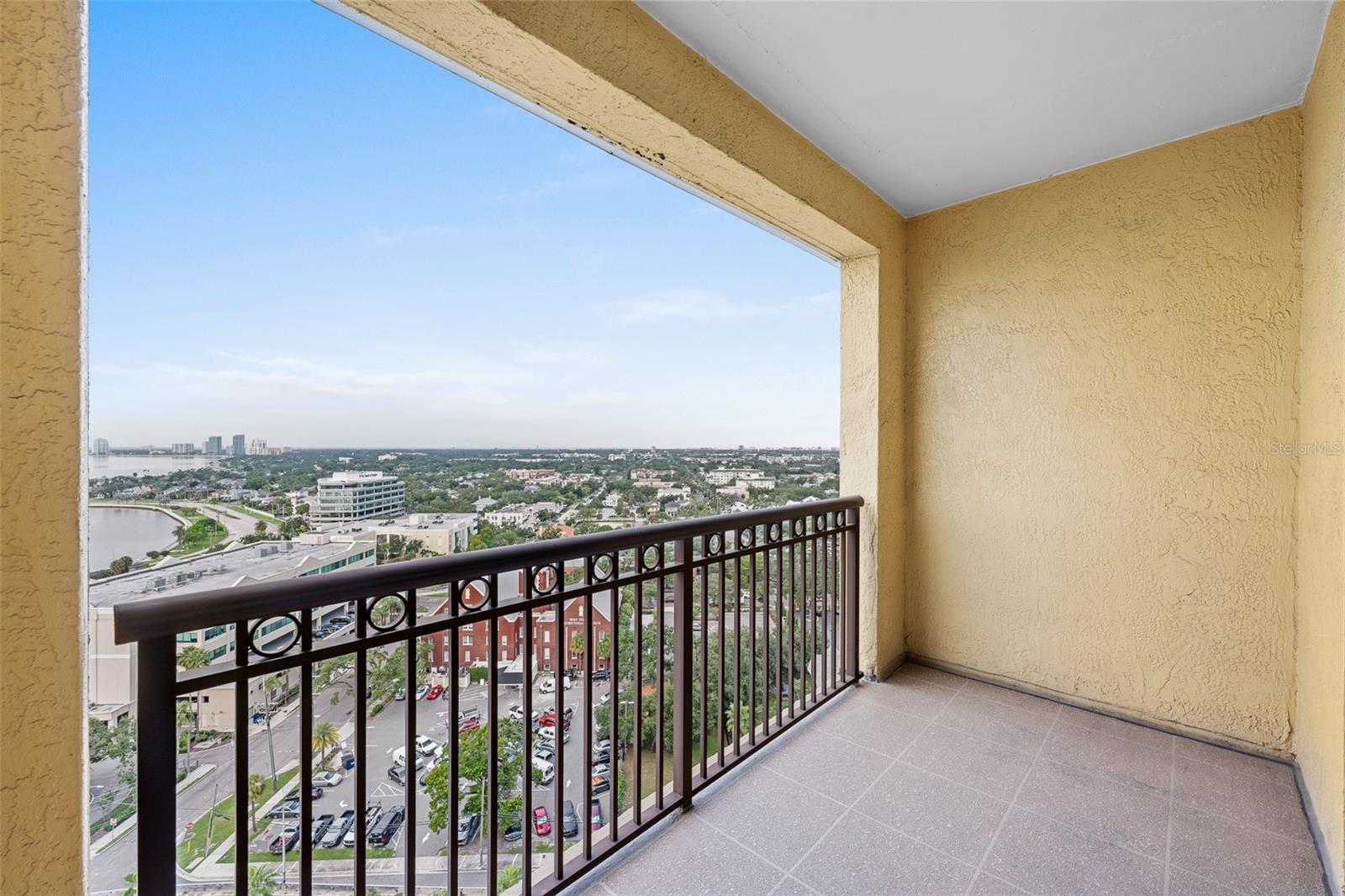 Image 7 of 67 For 345 Bayshore Boulevard 1805