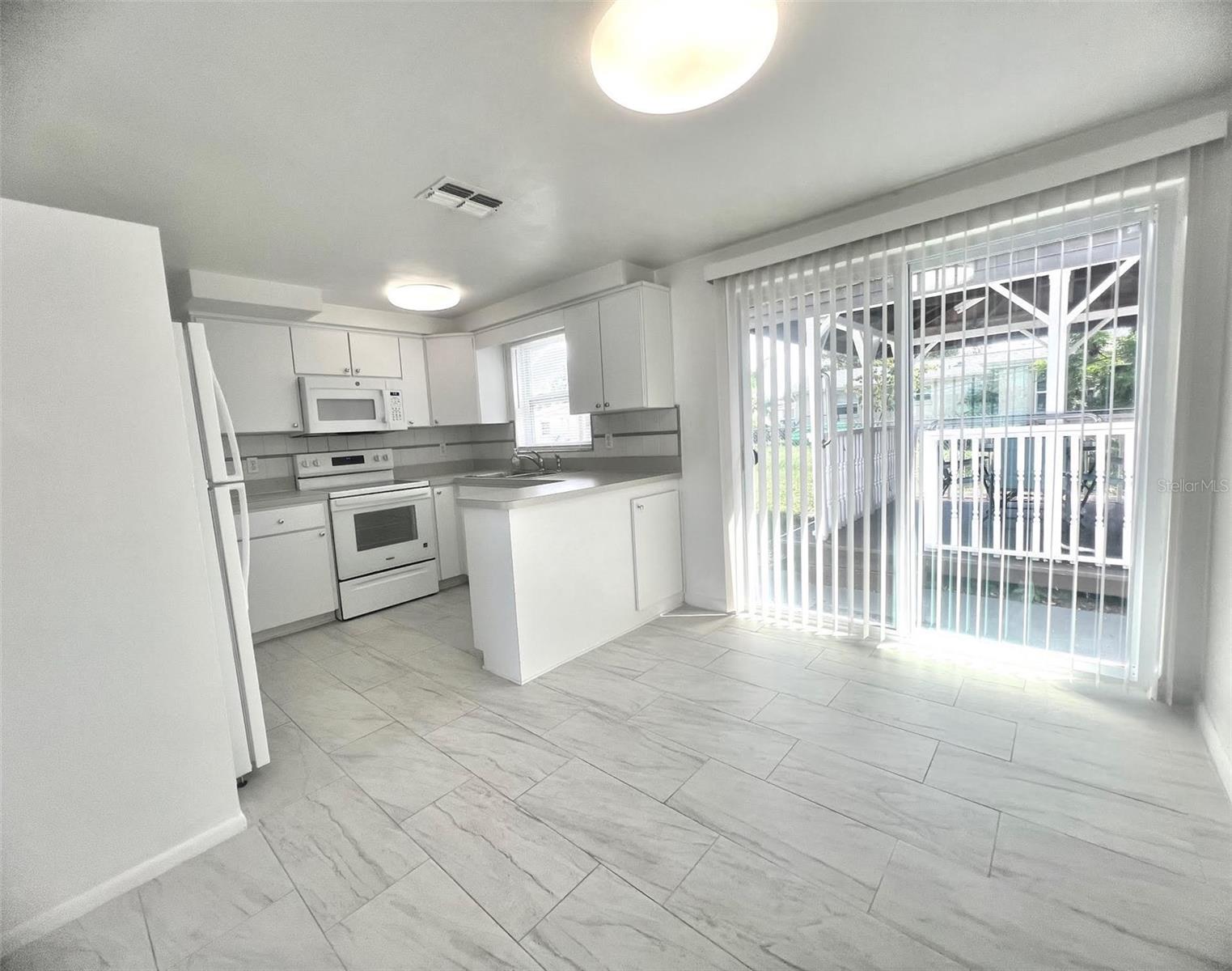 Image 9 of 38 For 4626 Taray Lane