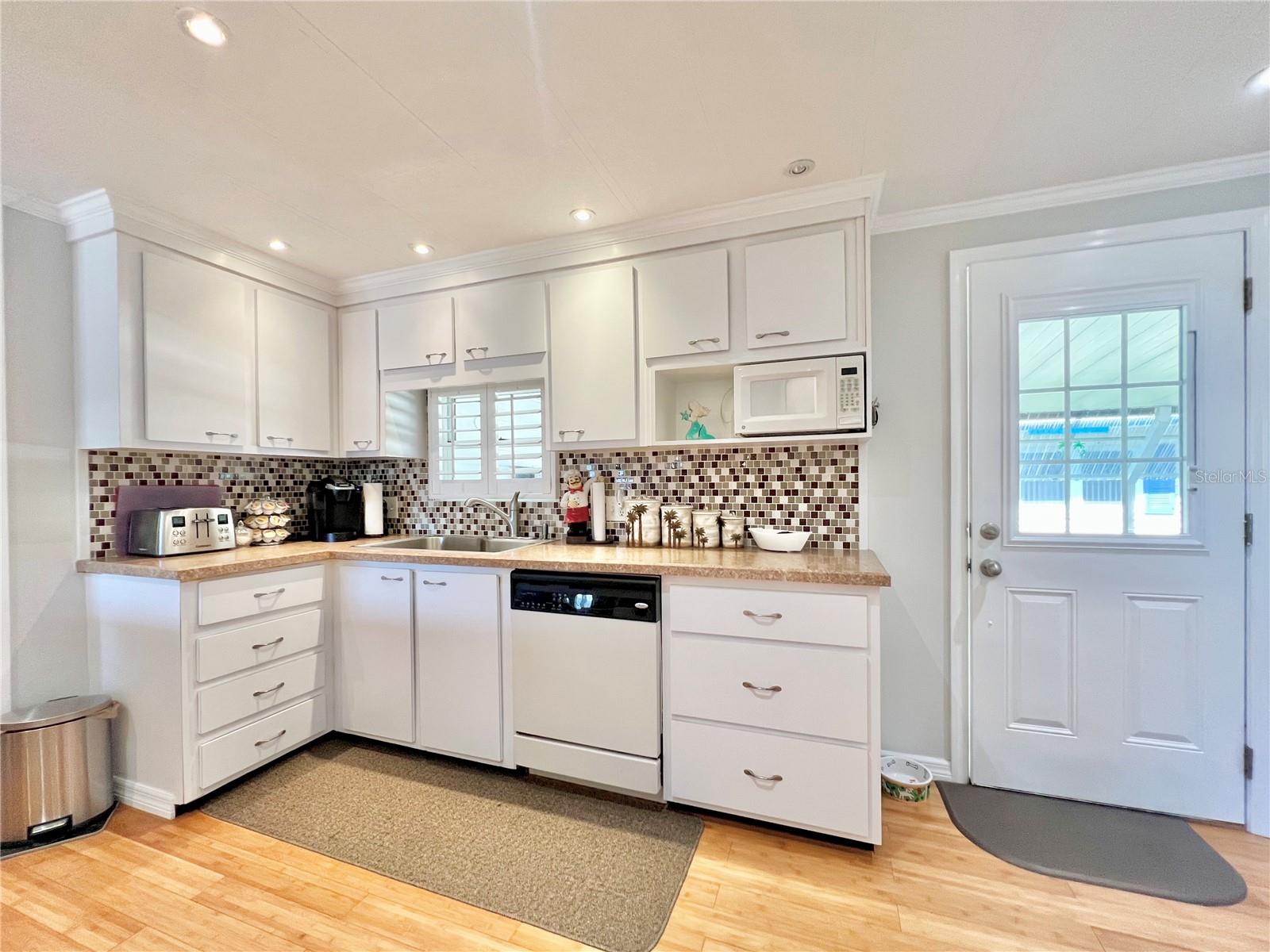 Image 10 of 61 For 1100 Belcher Road S 410