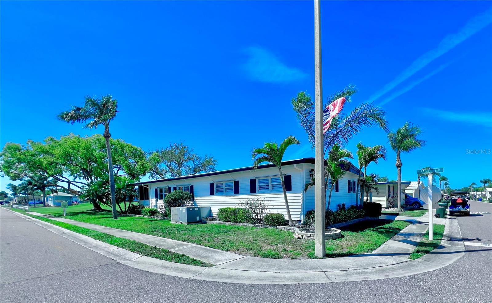 Image 34 of 61 For 1100 Belcher Road S 410