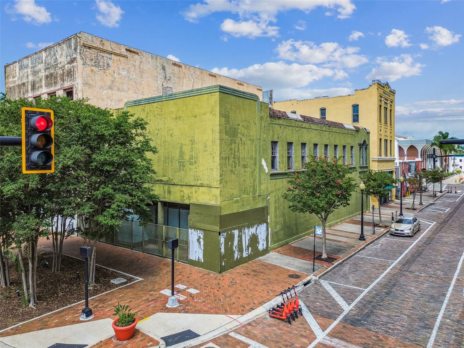 Image 7 of 12 For 1001 Franklin Street