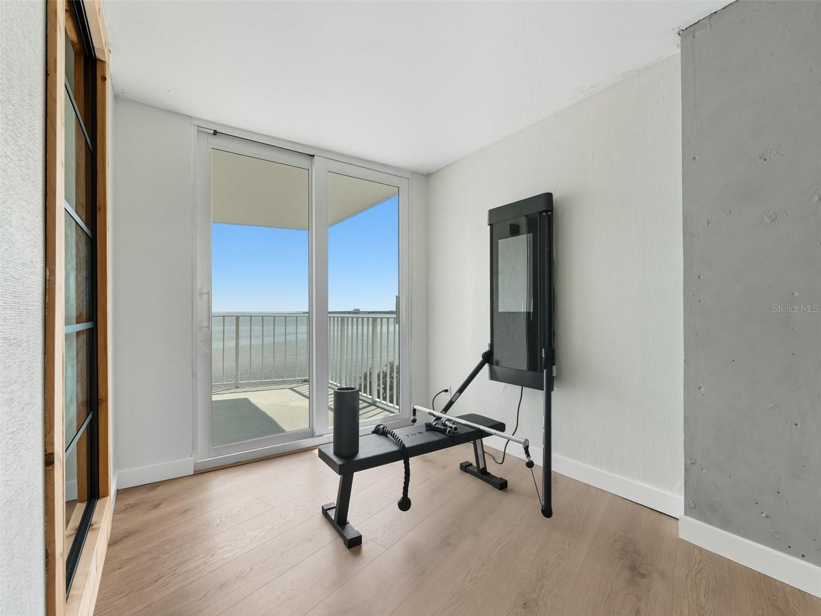 Image 13 of 49 For 2611 Bayshore Boulevard 903
