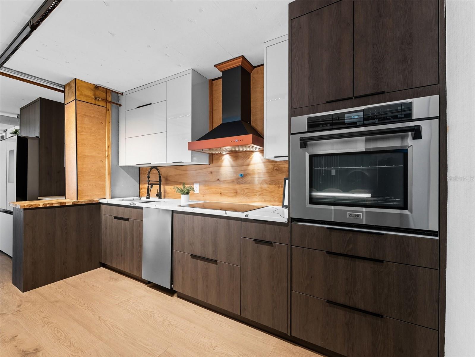 Image 4 of 49 For 2611 Bayshore Boulevard 903