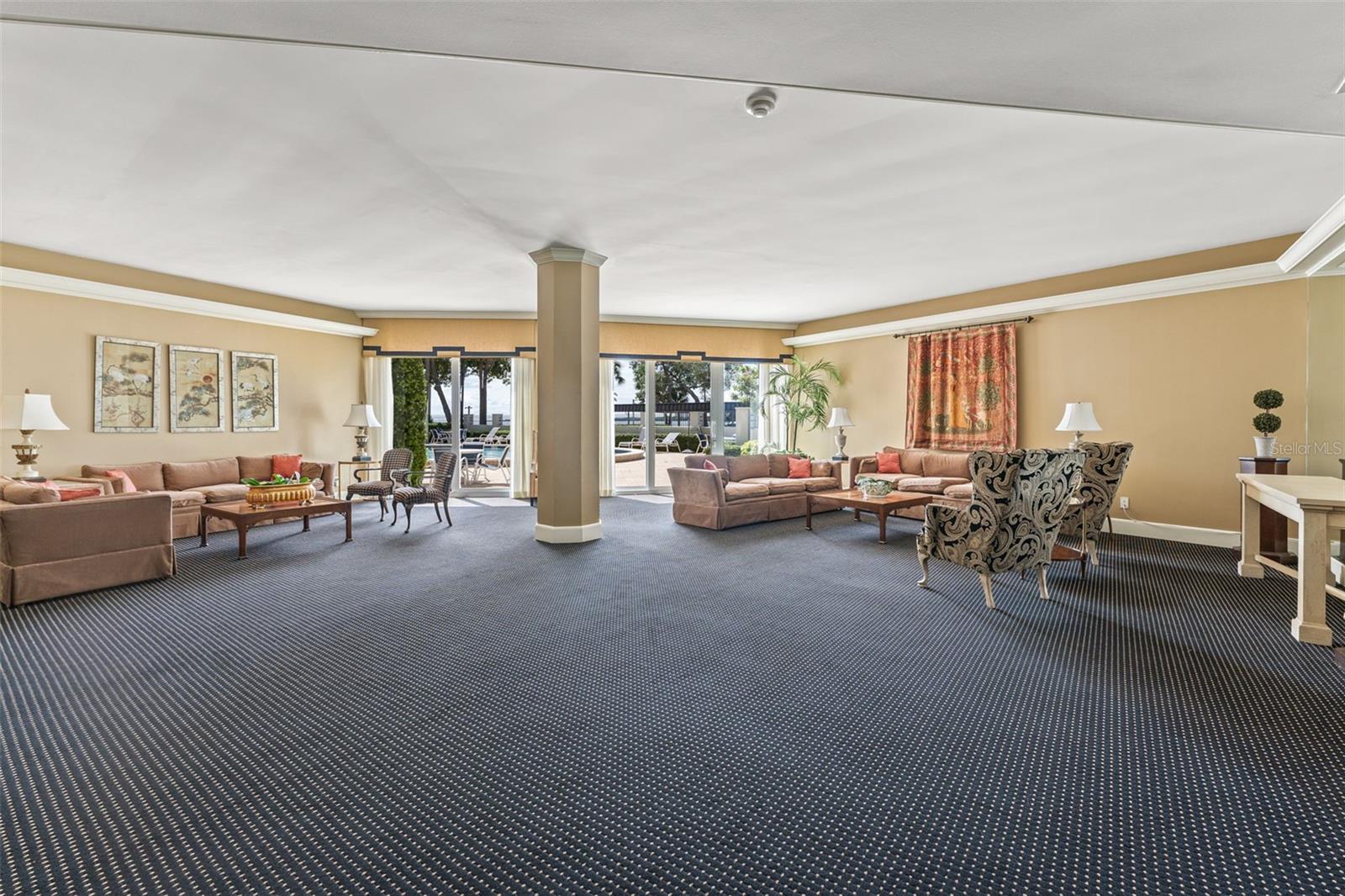 Image 43 of 49 For 2611 Bayshore Boulevard 903