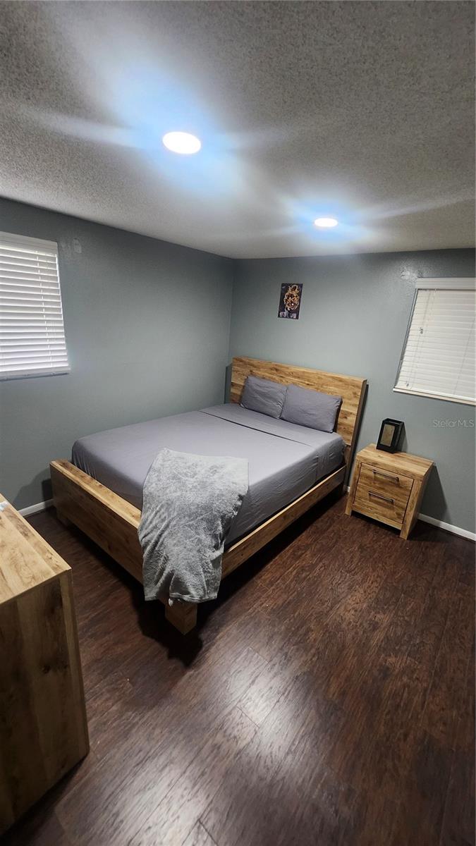 Listing photo id 9 for 9311 River Road