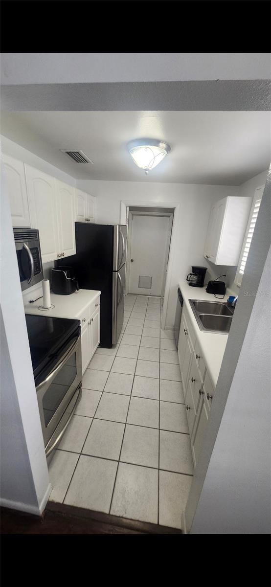 Listing photo id 6 for 9311 River Road