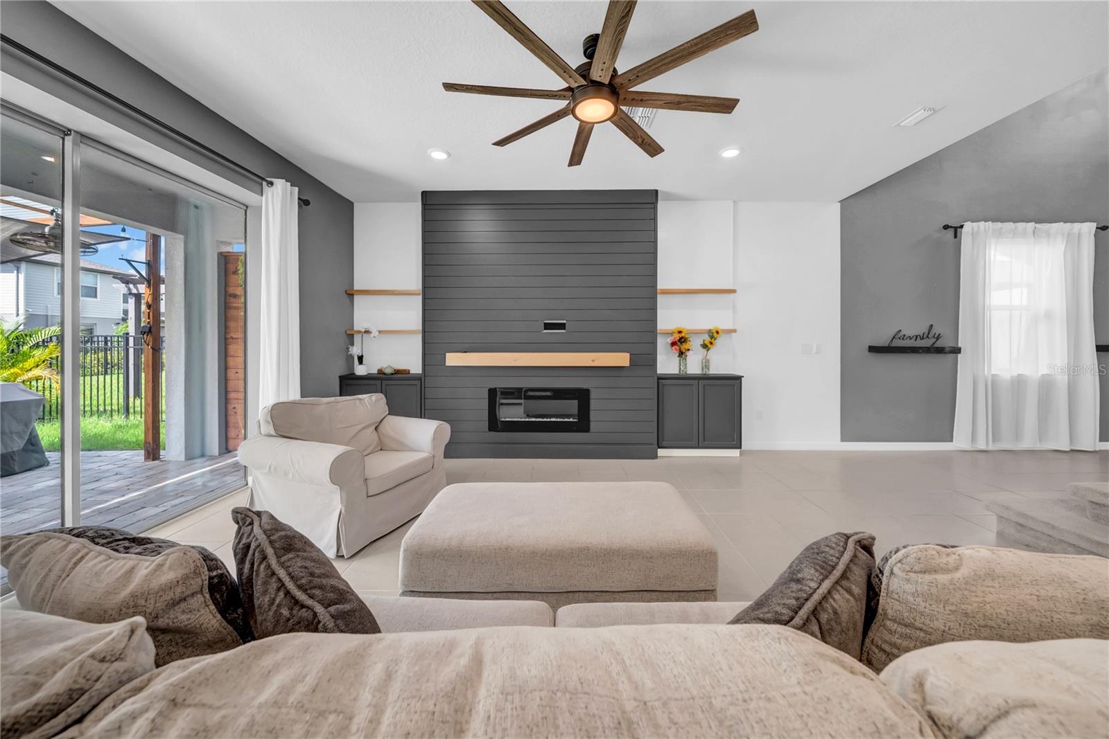 Image 16 of 50 For 18058 Fenders Way