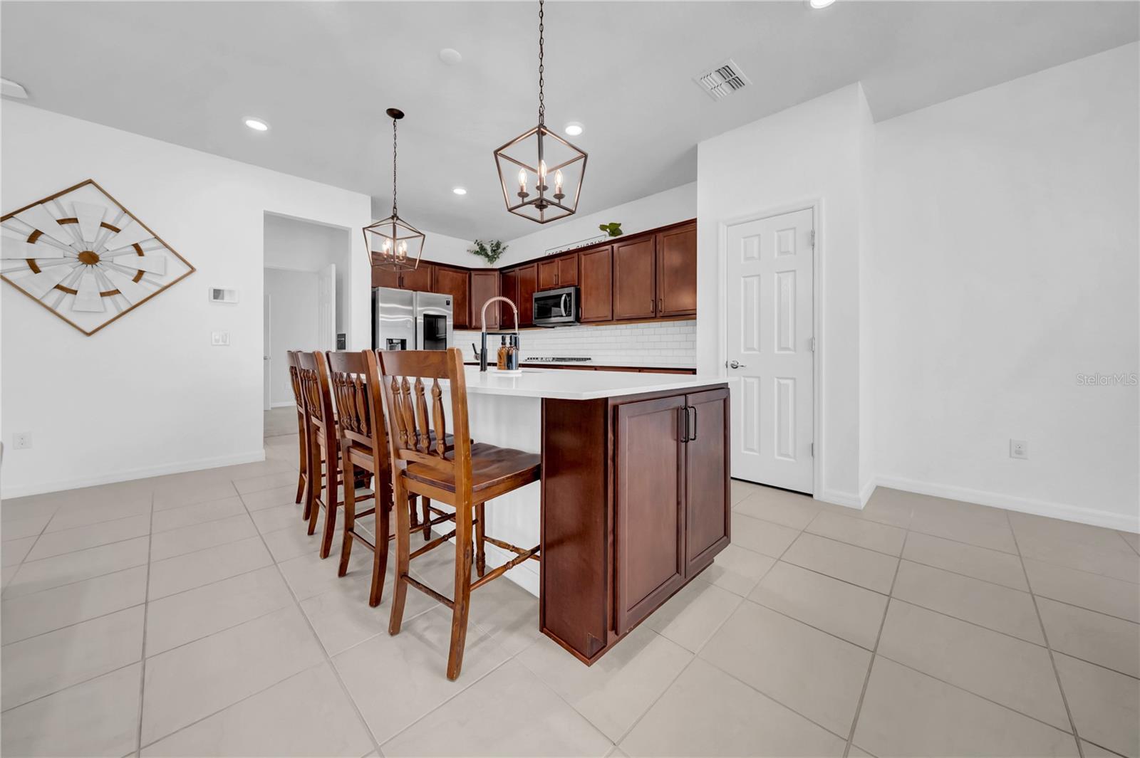 Image 20 of 50 For 18058 Fenders Way