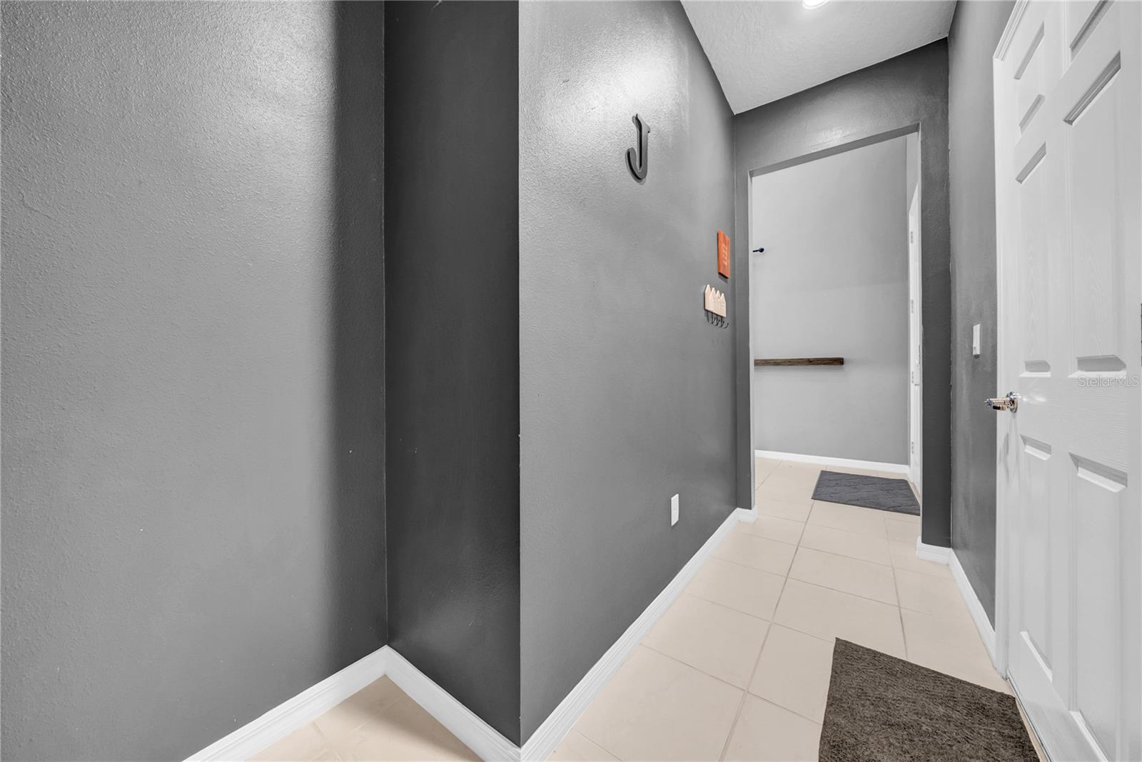 Image 32 of 50 For 18058 Fenders Way